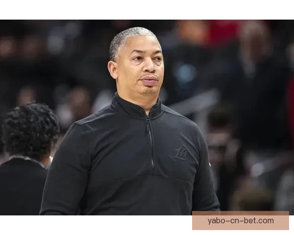 卢指导:专注于比赛执教不纠结小卡与加兰出场时间限制 卢指导:专注于比赛执教不纠结小卡与加兰出场时间限制